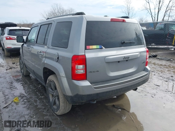 2016 Jeep Patriot Sport with VIN 1C4NJRBB8GD647299, listed as a IAAI auction lot 41673086 with 95,321 mi miles and . Bid and sale history available at DreamBid. Image 3.