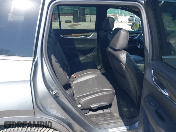 2022 Cadillac XT6 Premium Luxury with VIN 1GYKPFRS6NZ110074, listed as a IAAI auction lot 42060276 with 43,760 mi miles. Bid and sale history available at carsss.com. Image 8.