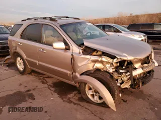 2004 Kia Sorento LX with VIN KNDJC733445261280, listed as a Copart auction lot 81829564 with 251,353 mi miles and Salvage Title. Bid and sale history available at carsss.com. Image 4.