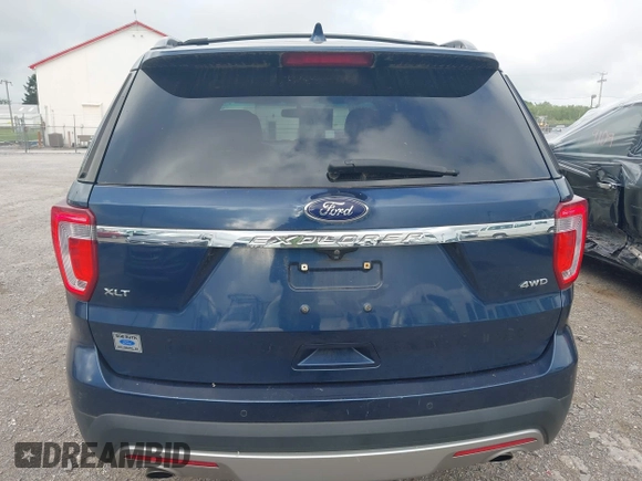 2017 Ford Explorer XLT z VIN 1FM5K8D87HGA65814, wystawiony jako IAAI lot #42658041 z przebiegiem 82 560 mil mil oraz . Historia ofert i sprzedaży dostępna na DreamBid. Obrazek 16.
