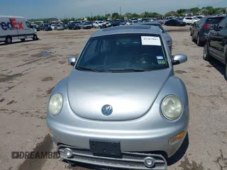 2001 Volkswagen Beetle GLX с VIN 3VWDC21CX1M414377, выставлен на аукционе IAAI как лот 42367043 с пробегом 78 353 миль миль и . История ставок и продаж доступна на DreamBid. Изображение 6.