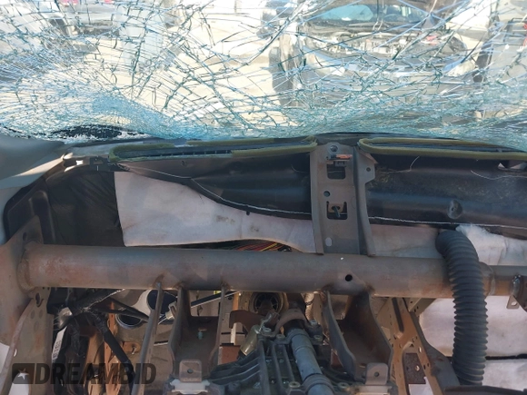 2005 Ford F-350 с VIN 1FDSW34P05EC95736, выставлен на аукционе IAAI как лот 41988078 с пробегом Не указан миль и . История ставок и продаж доступна на DreamBid. Изображение 7.