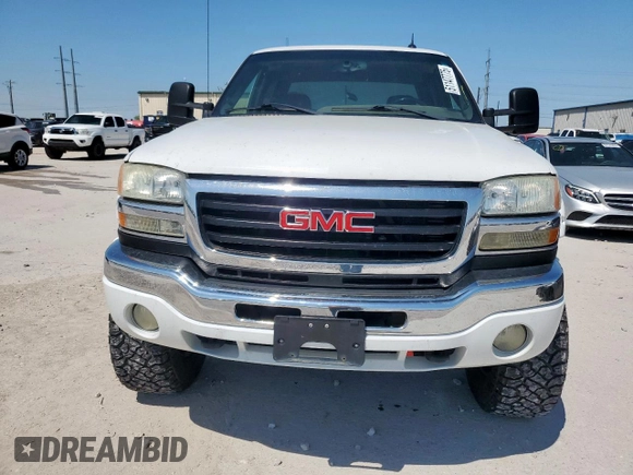 2005 GMC Sierra 2500HD SLE z VIN 1GTHK23245F813805, wystawiony jako Copart lot #51147775 z przebiegiem 213 786 mil mil oraz Czysty tytuł • Clean title. Historia ofert i sprzedaży dostępna na DreamBid. Obrazek 5.