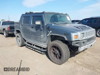 2006 Hummer H2 with VIN 5GRGN22U06H103326, listed as a IAAI auction lot 41474829 with 217,436 mi miles. Bid and sale history available at carsss.com. Image 1.