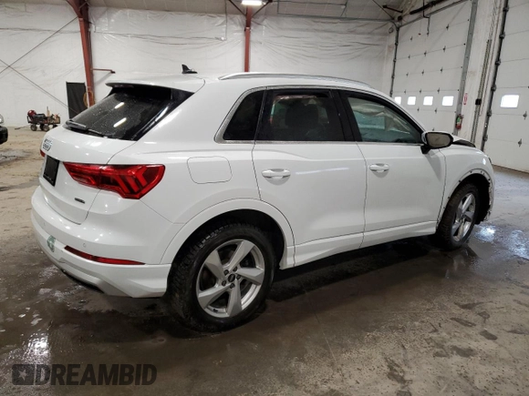 2021 Audi Q3 Premium z VIN WA1AUCF36M1154248, wystawiony jako Copart lot #52740915 z przebiegiem Nie podano mil oraz Szkoda całkowita • Salvage title. Historia ofert i sprzedaży dostępna na DreamBid. Obrazek 3.