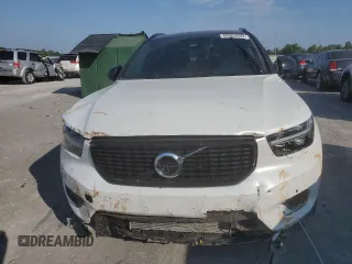 2022 Volvo XC40 R-Design с VIN YV4162UM0N2667557, выставлен на аукционе Copart как лот 60994893 с пробегом 36 185 миль миль и Списание • Salvage title. История ставок и продаж доступна на DreamBid. Изображение 5.