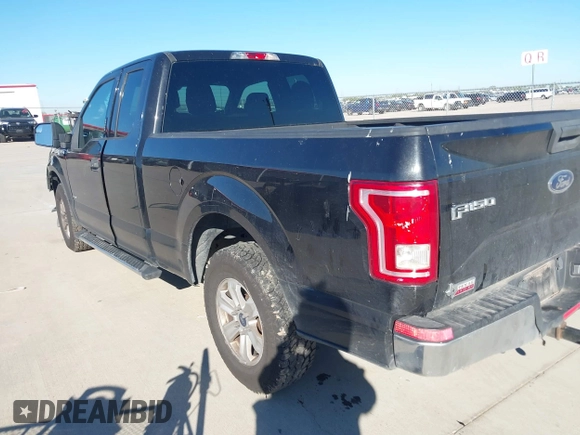2015 Ford F-150 XL with VIN 1FTEX1CP3FKF01719, listed as a IAAI auction lot 40852480 with 116,291 mi miles. Bid and sale history available at carsss.com. Image 3.