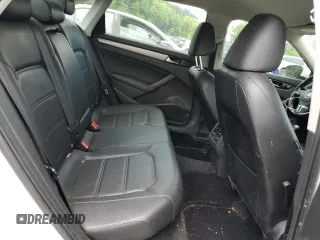 2015 Volkswagen Passat SE z VIN 1VWBV7A39FC010655, wystawiony jako Copart lot #59457165 z przebiegiem 270 971 mil mil oraz Szkoda całkowita • Salvage title. Historia ofert i sprzedaży dostępna na DreamBid. Obrazek 10.