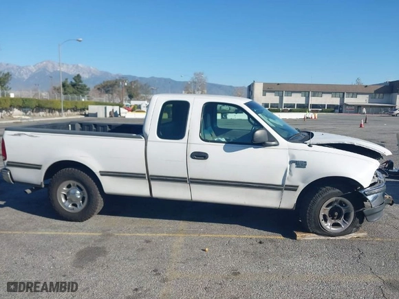 1998 Ford F-150 Standard with VIN 1FTZX1762WNA88290, listed as a IAAI auction lot 41648021 with 250,013 mi miles. Bid and sale history available at carsss.com. Image 13.