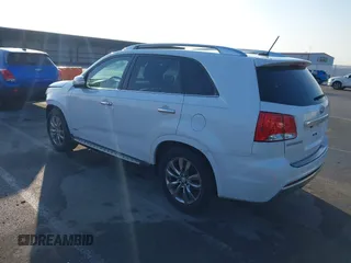 2013 Kia Sorento SX with VIN 5XYKWDA29DG333442, listed as a IAAI auction lot 41678171 with 145,166 mi miles. Bid and sale history available at carsss.com. Image 3.