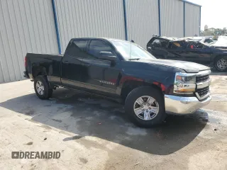 2018 Chevrolet Silverado 1500 LT with VIN 1GCRCREC6JZ164940, listed as a Copart auction lot 54004075 with 109,116 mi miles and Salvage Title. Bid and sale history available at DreamBid. Image 4.