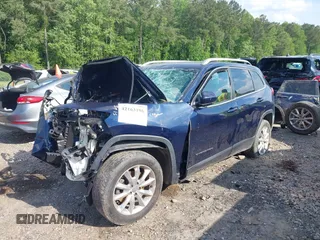 2016 Jeep Cherokee Limited with VIN 1C4PJMDB7GW181409, listed as a IAAI auction lot 42163196 with Not provided miles and . Bid and sale history available at DreamBid. Image 22.