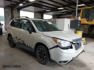 2015 Subaru Forester 2.5i with VIN JF2SJABC2FH500711, listed as a IAAI auction lot 41954756 with 174,698 mi miles. Bid and sale history available at carsss.com. Image 1.