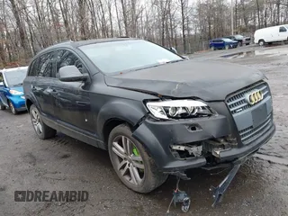 2008 Audi Q7 4.2L Premium with VIN WA1BV74L48D027949, listed as a IAAI auction lot 41516485 with 265,032 mi miles. Bid and sale history available at carsss.com. Image 1.