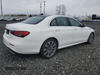 2021 Mercedes-Benz E 350 with VIN W1KZF8EB4MA922033, listed as a Copart auction lot 49013585 with 41,587 mi miles and Salvage Title. Bid and sale history available at DreamBid. Image 3.