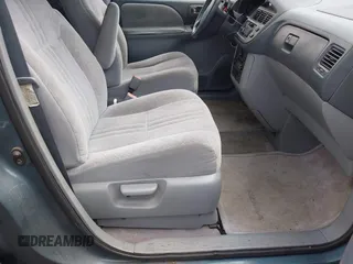 2000 Toyota Sienna LE z VIN 4T3ZF13C2YU215548, wystawiony jako IAAI lot #42417282 z przebiegiem 182 039 mil mil oraz . Historia ofert i sprzedaży dostępna na DreamBid. Obrazek 5.