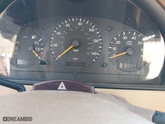 2003 Mercedes-Benz M-Class 3.7L with VIN 4JGAB57E33A414218, listed as a IAAI auction lot 41057534 with 132,342 mi miles. Bid and sale history available at carsss.com. Image 7.