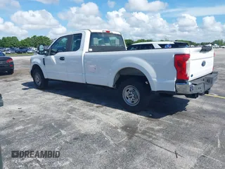2019 Ford F-250 XL с VIN 1FT7X2A67KEC53878, выставлен на аукционе IAAI как лот 42707576 с пробегом 155 920 миль миль и . История ставок и продаж доступна на DreamBid. Изображение 3.
