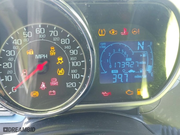 2013 Chevrolet Spark LS with VIN KL8CB6S97DC505469, listed as a IAAI auction lot 41276185 with 173,927 mi miles. Bid and sale history available at carsss.com. Image 7.