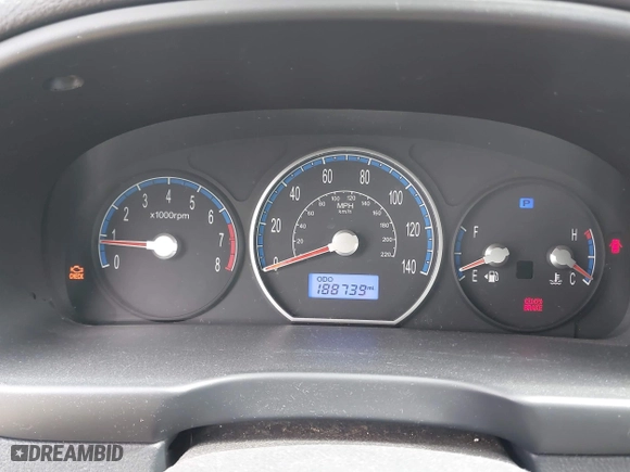2009 Hyundai Santa Fe GLS with VIN 5NMSG13DX9H319699, listed as a IAAI auction lot 41949510 with 188,739 mi miles. Bid and sale history available at carsss.com. Image 7.