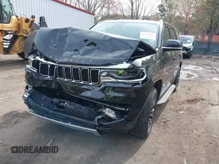 2024 Jeep Wagoneer Series II with VIN 1C4SJUBP7RS126607, listed as a IAAI auction lot 41942412 with 28,769 mi miles and . Bid and sale history available at DreamBid. Image 17.