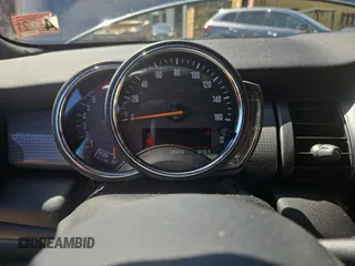 2020 MINI Convertible Cooper с VIN WMWWJ3C0XL3L01427, выставлен на аукционе Copart как лот 51099865 с пробегом 18 934 миль миль и Списание • Salvage title. История ставок и продаж доступна на DreamBid. Изображение 8.