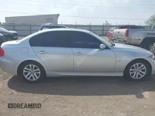 2007 BMW 3 Series 328xi with VIN WBAVC93567K033296, listed as a IAAI auction lot 41800964 with 173,764 mi miles. Bid and sale history available at carsss.com. Image 13.