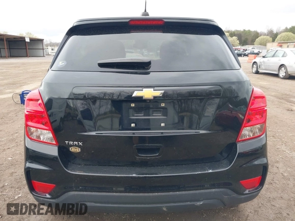 2019 Chevrolet Trax LS with VIN 3GNCJKSB1KL386803, listed as a IAAI auction lot 41832867 with 107,462 mi miles. Bid and sale history available at carsss.com. Image 16.