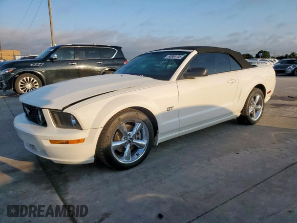 2008 Ford Mustang GT Deluxe with VIN 1ZVHT85H585202545, listed as a Copart auction lot 60884135 with 64,942 mi miles and Salvage title. Bid and sale history available at DreamBid. Image 1.