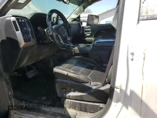 2019 GMC Sierra 2500HD Denali z VIN 1GT12SEY2KF106040, wystawiony jako Copart lot #54123885 z przebiegiem 153 684 mil mil oraz Szkoda całkowita • Salvage title. Historia ofert i sprzedaży dostępna na DreamBid. Obrazek 7.