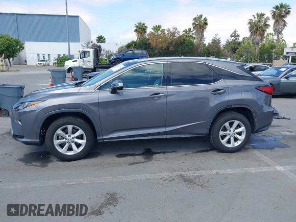 2017 Lexus RX 350 z VIN 2T2ZZMCA7HC035348, wystawiony jako IAAI lot #42357182 z przebiegiem 88 934 mil mil oraz . Historia ofert i sprzedaży dostępna na DreamBid. Obrazek 15.