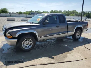 2003 Dodge Dakota SLT with VIN 1D7HL42N23S132170, listed as a Copart auction lot 57578225 with 130,134 mi miles and Non repairable. Bid and sale history available at DreamBid. Image 1.