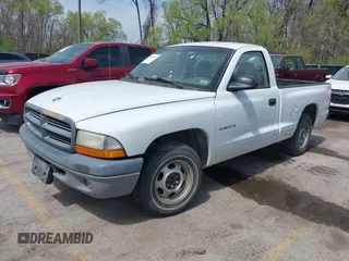 2001 Dodge Dakota with VIN 1B7FL26XX1S249462, listed as a IAAI auction lot 42003993 with 228,398 mi miles. Bid and sale history available at carsss.com. Image 2.