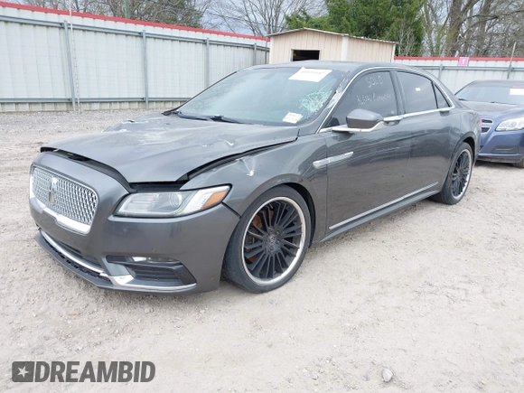 2018 Lincoln Continental Premiere z VIN 1LN6L9PK3J5603389, wystawiony jako IAAI lot #41691647 z przebiegiem 72 139 mil mil oraz . Historia ofert i sprzedaży dostępna na DreamBid. Obrazek 17.