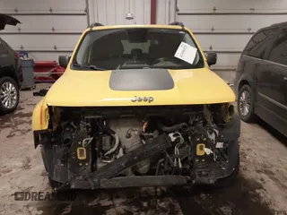 2017 Jeep Renegade Trailhawk с VIN ZACCJBCB5HPE55998, выставлен на аукционе IAAI как лот 41096925 с пробегом 99 103 миль миль и . История ставок и продаж доступна на DreamBid. Изображение 13.