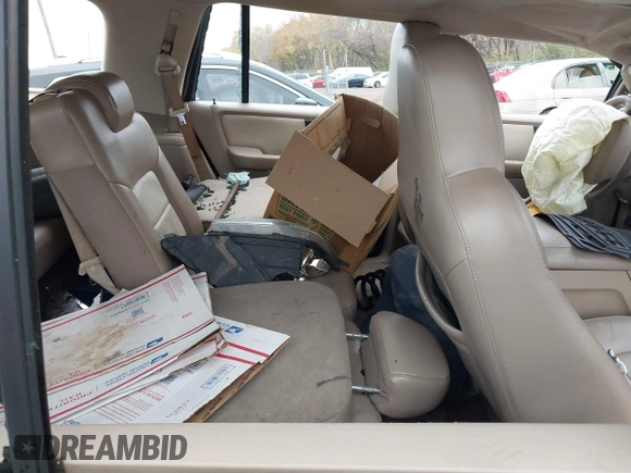 2006 Ford Expedition Eddie Bauer with VIN 1FMPU18556LA01446, listed as a IAAI auction lot 40867038 with Not provided miles and . Bid and sale history available at DreamBid. Image 8.