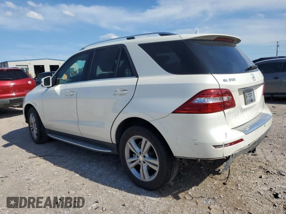 2013 Mercedes-Benz M 350 z VIN 4JGDA2EB5DA150900, wystawiony jako Copart lot #53835195 z przebiegiem 123 411 mil mil oraz Szkoda całkowita • Salvage title. Historia ofert i sprzedaży dostępna na DreamBid. Obrazek 2.