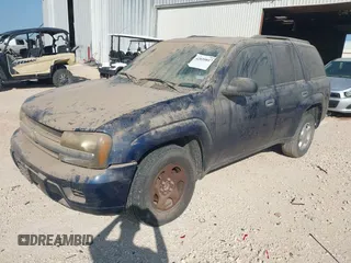 2003 Chevrolet TrailBlazer LS with VIN 1GNDS13S432222507, listed as a IAAI auction lot 42035817 with 220,061 mi miles. Bid and sale history available at carsss.com. Image 2.
