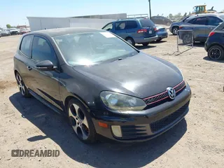 2010 Volkswagen GTI z VIN WVWEV7AJ4AW425002, wystawiony jako IAAI lot #42519722 z przebiegiem 164 685 mil mil oraz . Historia ofert i sprzedaży dostępna na DreamBid. Obrazek 1.