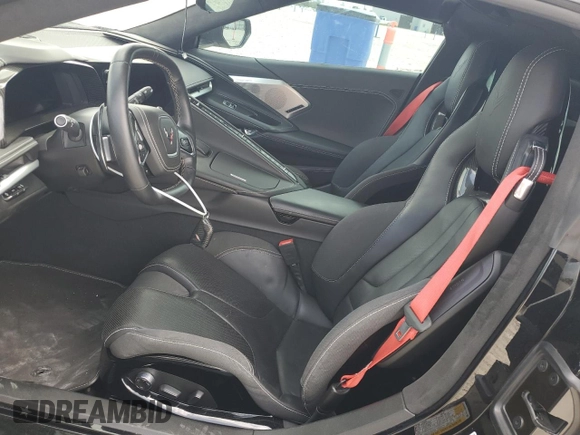 2021 Chevrolet Corvette 3LT with VIN 1G1YC2D49M5119833, listed as a Copart auction lot 62027484 with 17,739 mi miles and Salvage Title. Bid and sale history available at carsss.com. Image 7.