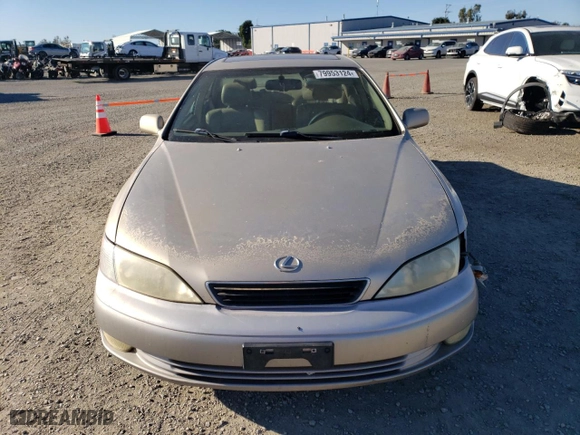 1998 Lexus ES 300 Luxury Sport Sdn with VIN JT8BF28G5W0127581, listed as a Copart auction lot 79953124 with 288,803 mi miles and Salvage Title. Bid and sale history available at carsss.com. Image 5.