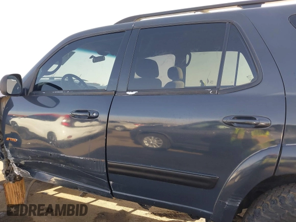2002 Toyota Sequoia SR5 with VIN 5TDZT34A42S114070, listed as a IAAI auction lot 41696378 with 178,903 mi miles and . Bid and sale history available at carsss.com. Image 15.