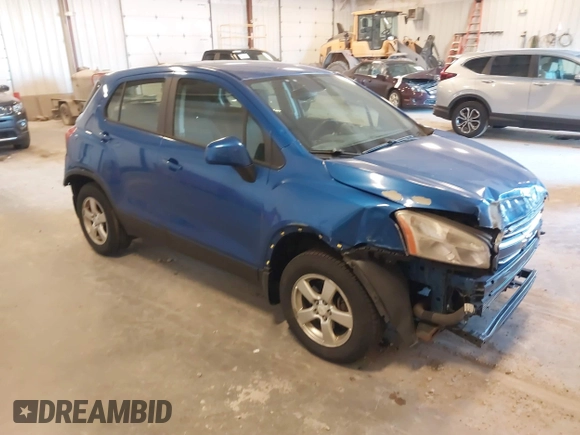 2015 Chevrolet Trax LS with VIN KL7CJPSB5FB186081, listed as a IAAI auction lot 41888072 with 140,087 mi miles. Bid and sale history available at carsss.com. Image 1.