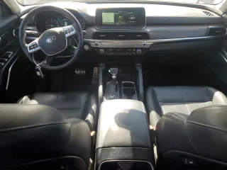 2020 Kia Telluride SX with VIN 5XYP5DHC2LG061953, listed as a Copart auction lot 62049085 with 77,410 mi miles and Salvage title. Bid and sale history available at DreamBid. Image 8.