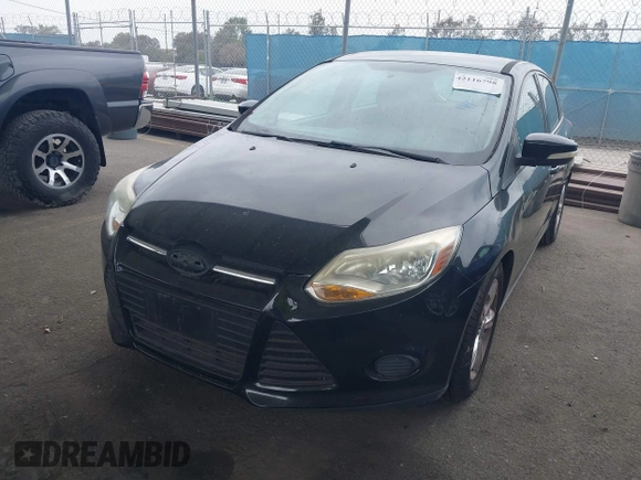 2014 Ford Focus SE with VIN 1FADP3K28EL375367, listed as a IAAI auction lot 42116798 with 129,380 mi miles. Bid and sale history available at carsss.com. Image 2.
