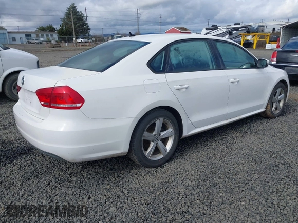 2013 Volkswagen Passat Wolfsburg Edition with VIN 1VWAP7A39DC132046, listed as a IAAI auction lot 41829115 with 122,660 mi miles. Bid and sale history available at carsss.com. Image 4.