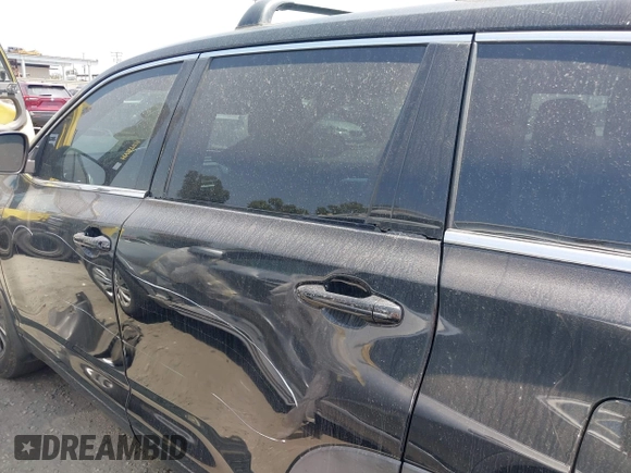 2018 Toyota Highlander LE with VIN 5TDZZRFH5JS284982, listed as a IAAI auction lot 42218539 with 76,868 mi miles and . Bid and sale history available at DreamBid. Image 15.