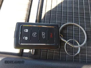 2024 Jeep Wagoneer Series II с VIN 1C4SJRBP6RS135179, выставлен на аукционе IAAI как лот 41689875 с пробегом 27 162 миль миль и . История ставок и продаж доступна на DreamBid. Изображение 11.