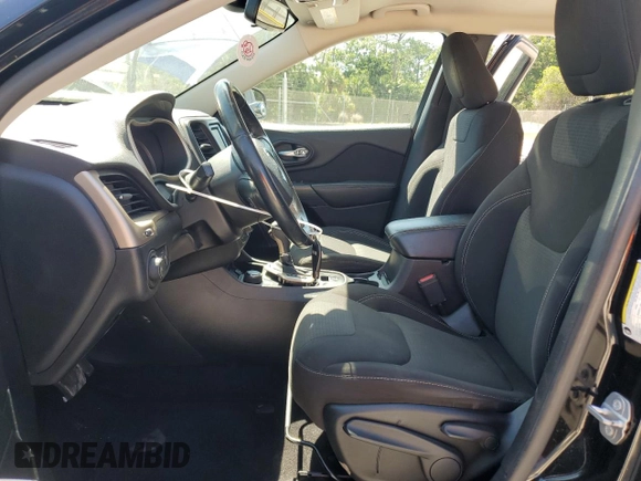 2017 Jeep Cherokee Latitude with VIN 1C4PJMCB0HW520725, listed as a Copart auction lot 53493485 with 74,333 mi miles and Salvage Title. Bid and sale history available at DreamBid. Image 7.