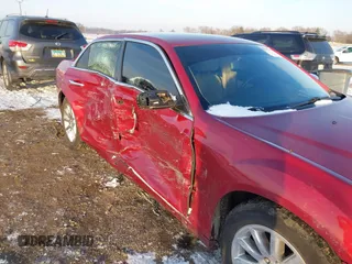 2012 Chrysler 300 Limited with VIN 2C3CCACG0CH205728, listed as a IAAI auction lot 41285693 with 125,204 mi miles. Bid and sale history available at carsss.com. Image 6.